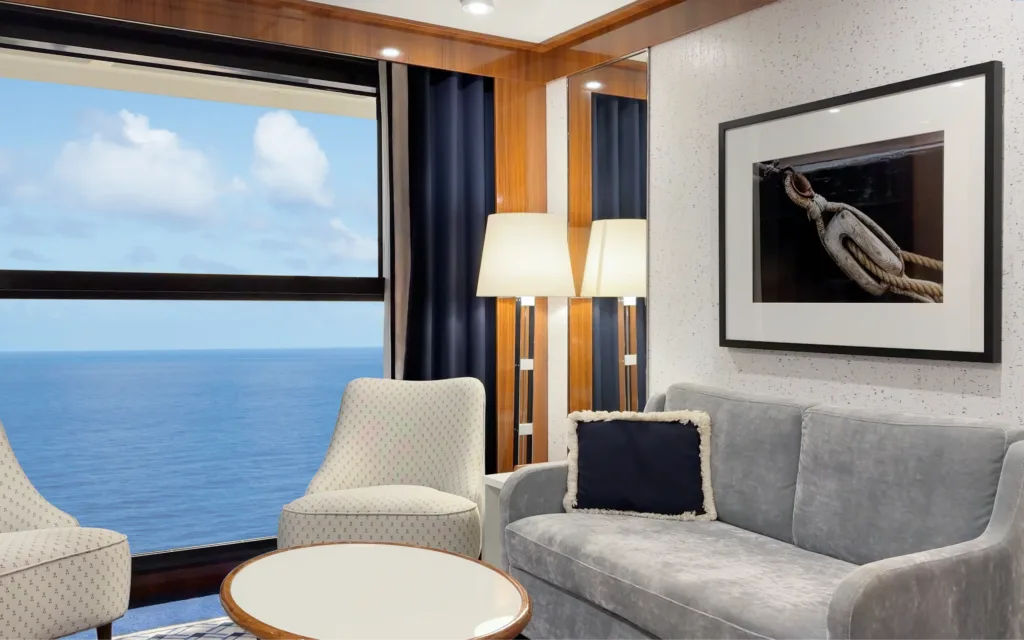 The sitting area in a World Traveller Horizon Stateroom.